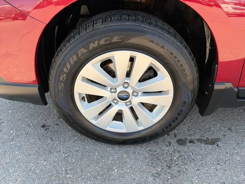 Used 2017 Subaru Outback 2.5i Premium w/ Popular Package #2 AWD/4WD image 12