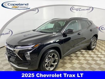 Used 2025 Chevrolet Trax LT w/ Driver Confidence Package