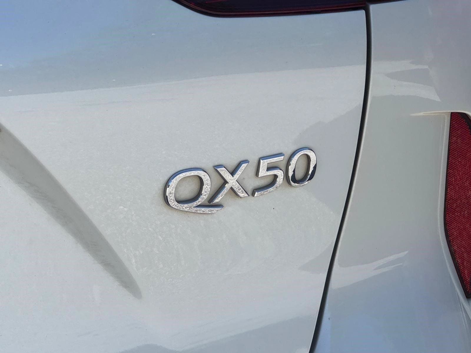 Used 2021 INFINITI QX50 Sensory w/ Accent Package FWD image 6