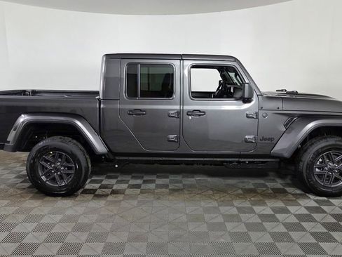 New 2026 Jeep Gladiator Sport AWD/4WD image 8