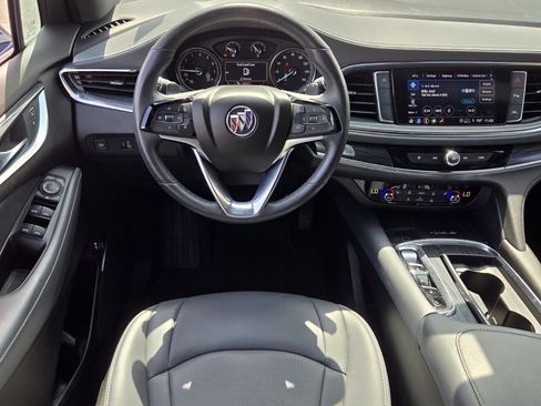 Certified 2023 Buick Enclave Essence FWD image 11
