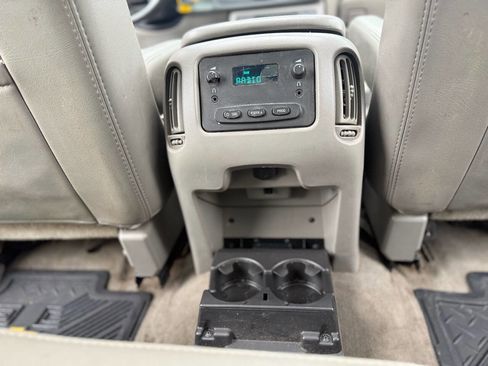 Used 2005 Chevrolet Avalanche 2500 w/ Preferred Equipment Group image 11