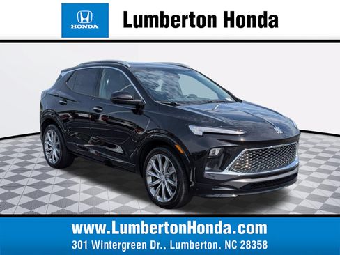 Used 2024 Buick Encore GX Avenir w/ Avenir Technology Package FWD image 1