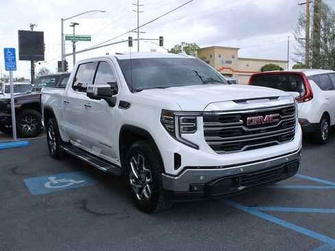 Used 2023 GMC Sierra 1500 SLT w/ SLT Premium Package image 1