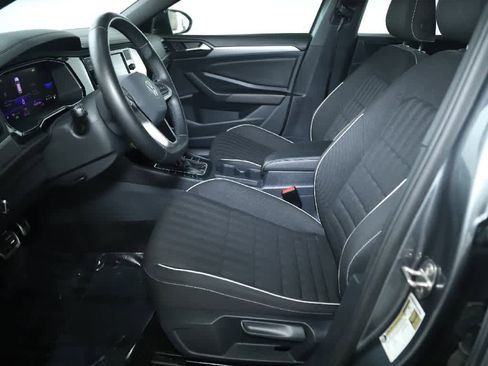 Certified 2024 Volkswagen Jetta Sport FWD image 18