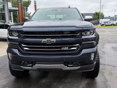 Used 2018 Chevrolet Silverado 1500 LTZ Z71 w/ Centennial Edition AWD/4WD image 6