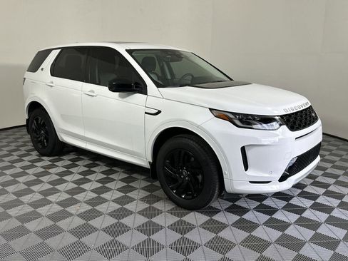 Used 2024 Land Rover Discovery Sport S image 6