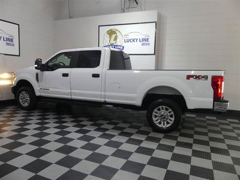 Used 2017 Ford F250 XL w/ Power Equipment Group AWD/4WD image 6