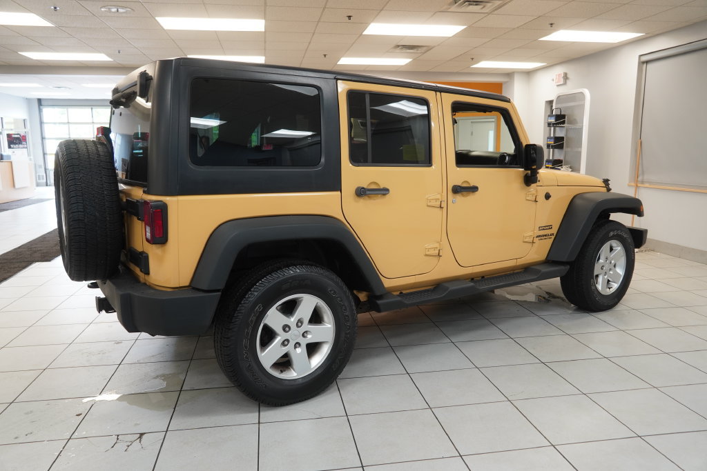 Used 2014 Jeep Wrangler Unlimited Sport w/ Quick Order Package 24S AWD/4WD image 11