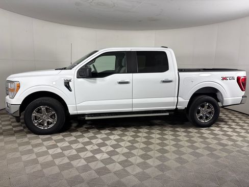 Certified 2022 Ford F150 XLT w/ XTR Package AWD/4WD image 9