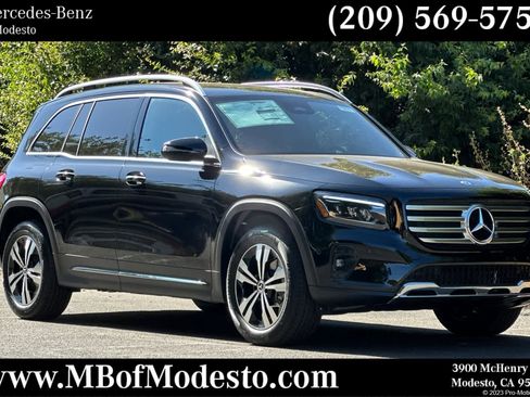 New 2025 Mercedes-Benz GLB 250 image 1