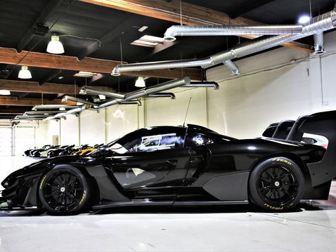 Used 2020 McLaren Senna image 11