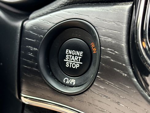 Used 2020 Jeep Grand Cherokee High Altitude AWD/4WD image 41