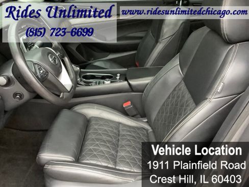 Used 2017 Nissan Maxima Platinum image 17