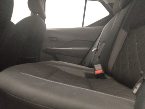 Used 2020 Nissan Kicks S FWD image 18
