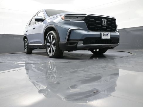 Used 2023 Honda Pilot Touring image 30