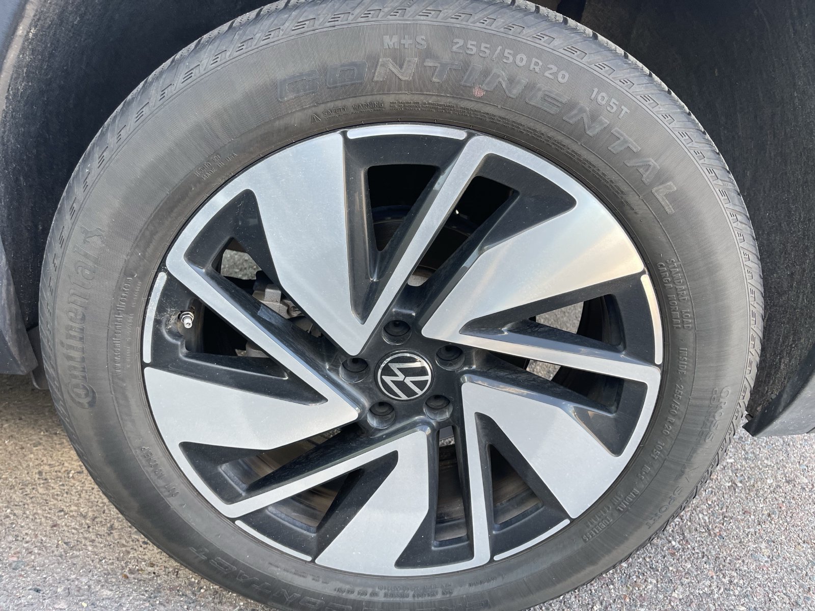 Used 2024 Volkswagen Atlas SEL AWD/4WD image 5