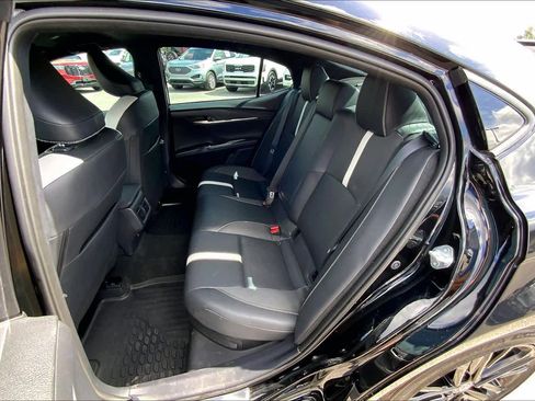 Used 2025 Toyota Camry SE FWD image 20