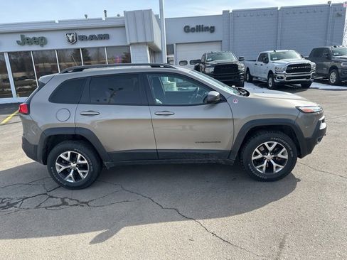 Certified 2017 Jeep Cherokee Trailhawk w/ Cold Weather Group image 3