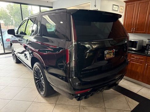 Used 2023 Cadillac Escalade V image 22