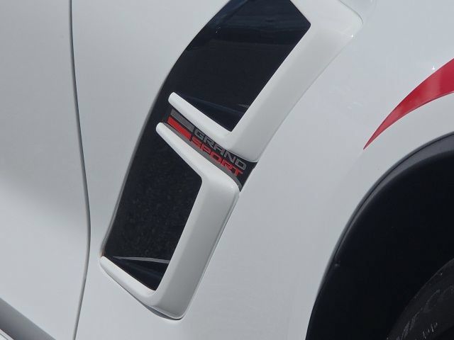 Used 2019 Chevrolet Corvette Grand Sport RWD image 9