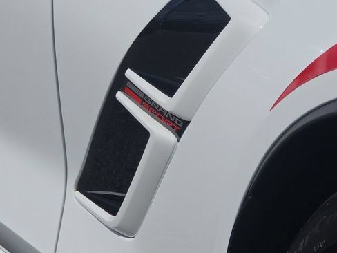 Used 2019 Chevrolet Corvette Grand Sport RWD image 9