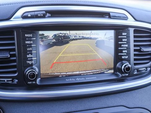 Used 2017 Kia Sorento SX AWD/4WD image 28