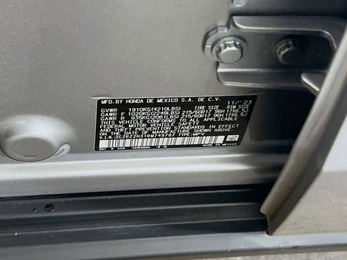 Used 2024 Honda HR-V LX image 26