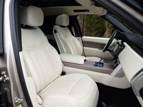 Used 2023 Land Rover Range Rover Long Wheelbase First Edition image 40