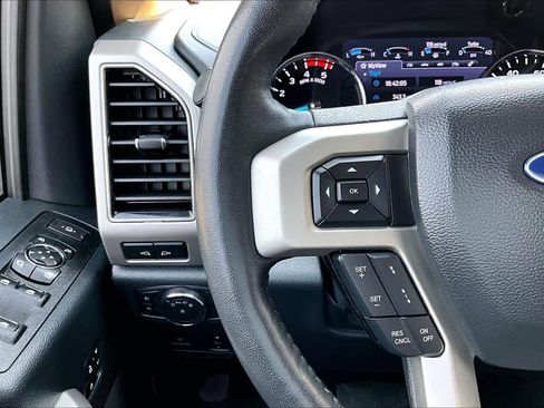 Used 2022 Ford F250 Lariat w/ Tremor Off-Road Package image 25