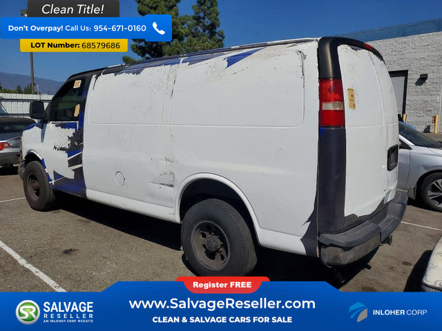 Used 2011 Chevrolet Express 2500 RWD image 3
