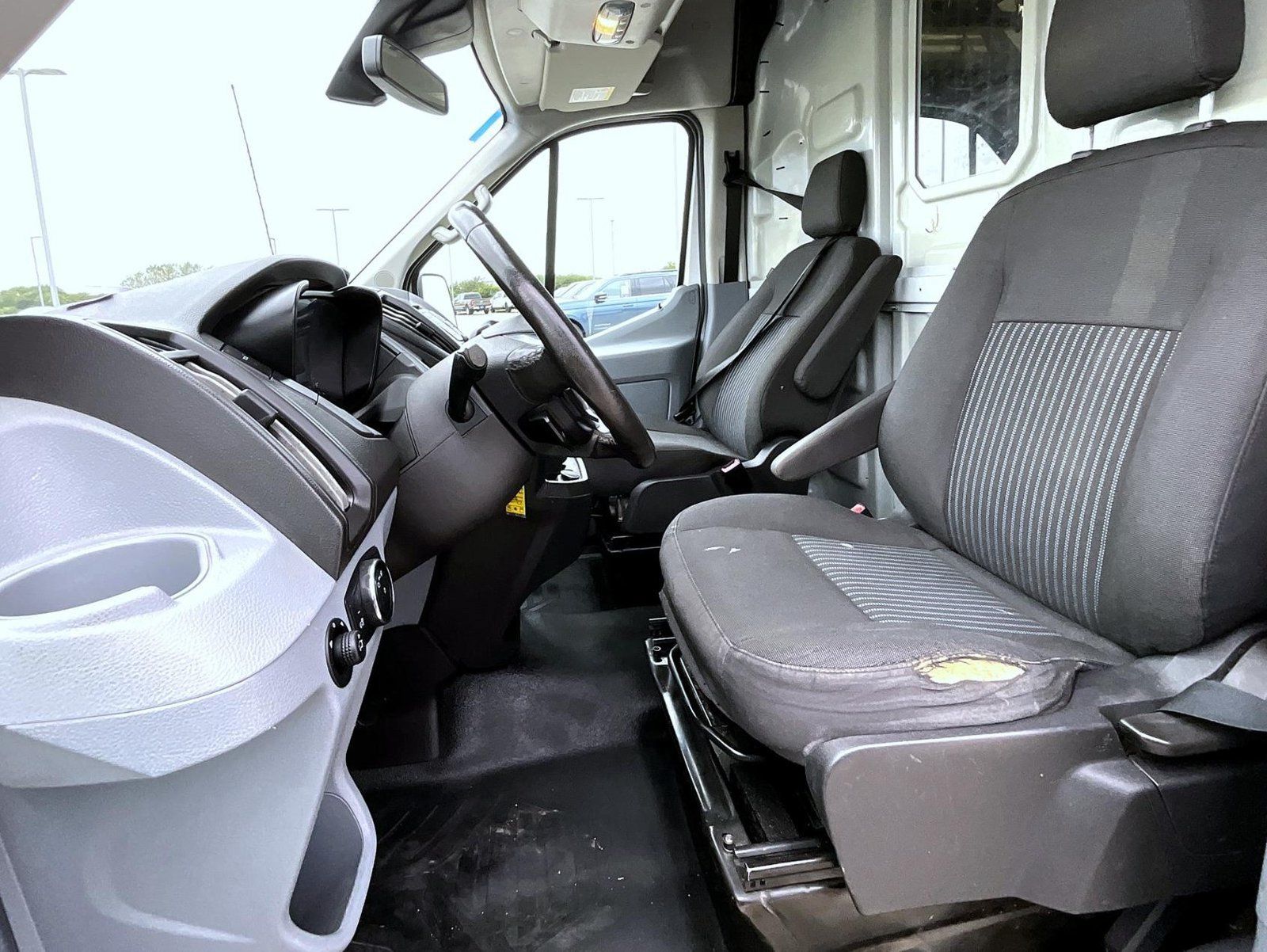 Used 2017 Ford Transit 250 148 Medium Roof w/ Interior Upgrade Package RWD image 10
