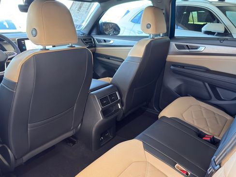 New 2026 Volkswagen Atlas Cross Sport SE FWD image 27