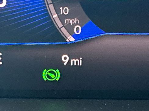 New 2026 Volkswagen Taos SE image 23