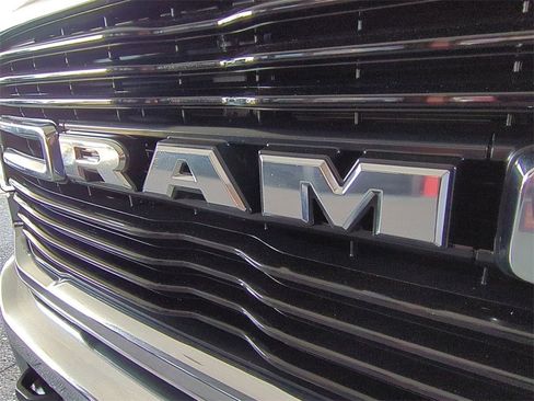 Used 2019 RAM 2500 Big Horn image 32