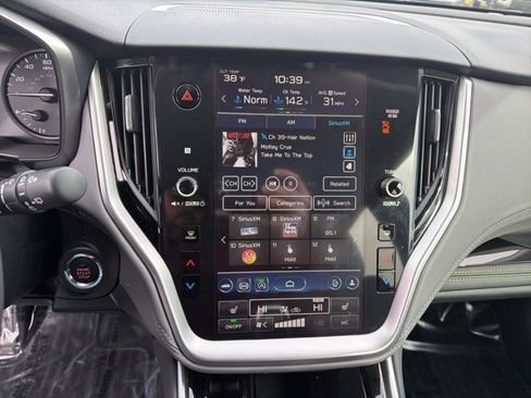 Used 2025 Subaru Outback Onyx Edition w/ Popular Package #2 image 26