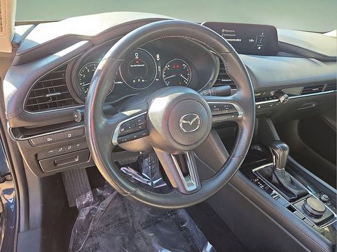 Used 2024 MAZDA MAZDA3 s image 24