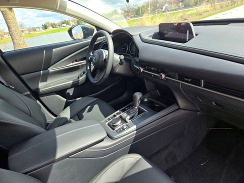 New 2026 MAZDA CX-30 AWD 2.5 S w/ Select Sport Pkg image 5