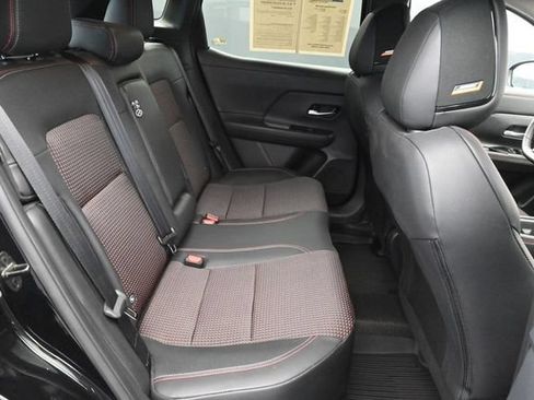 Used 2026 Nissan Kicks SR w/ SR Premium Package FWD image 30