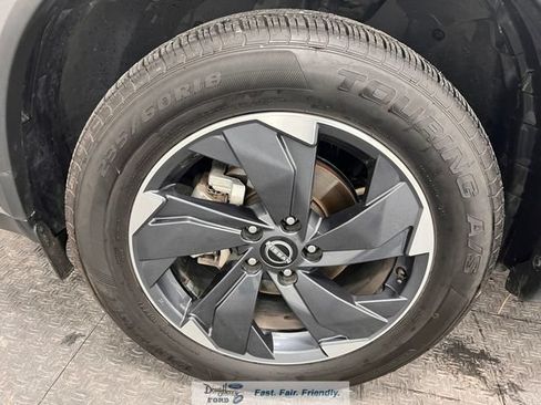 Used 2025 Nissan Rogue SV AWD/4WD image 19