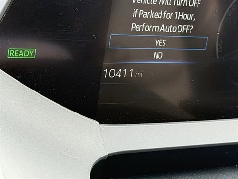 Used 2025 Toyota Prius Limited w/ Limited Premium Package image 9