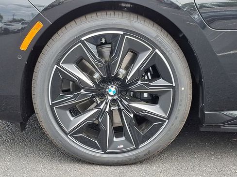 New 2025 BMW 750e xDrive 750e xDrive w/ Executive Package image 8