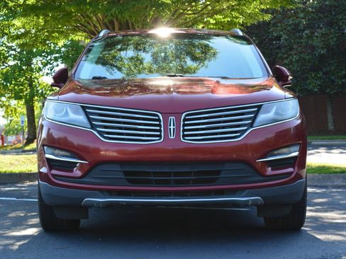 Used 2017 Lincoln MKC Select w/ Select Plus Package FWD image 2