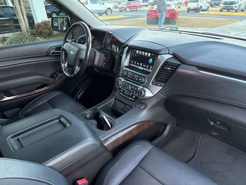 Used 2018 Chevrolet Tahoe LT image 18