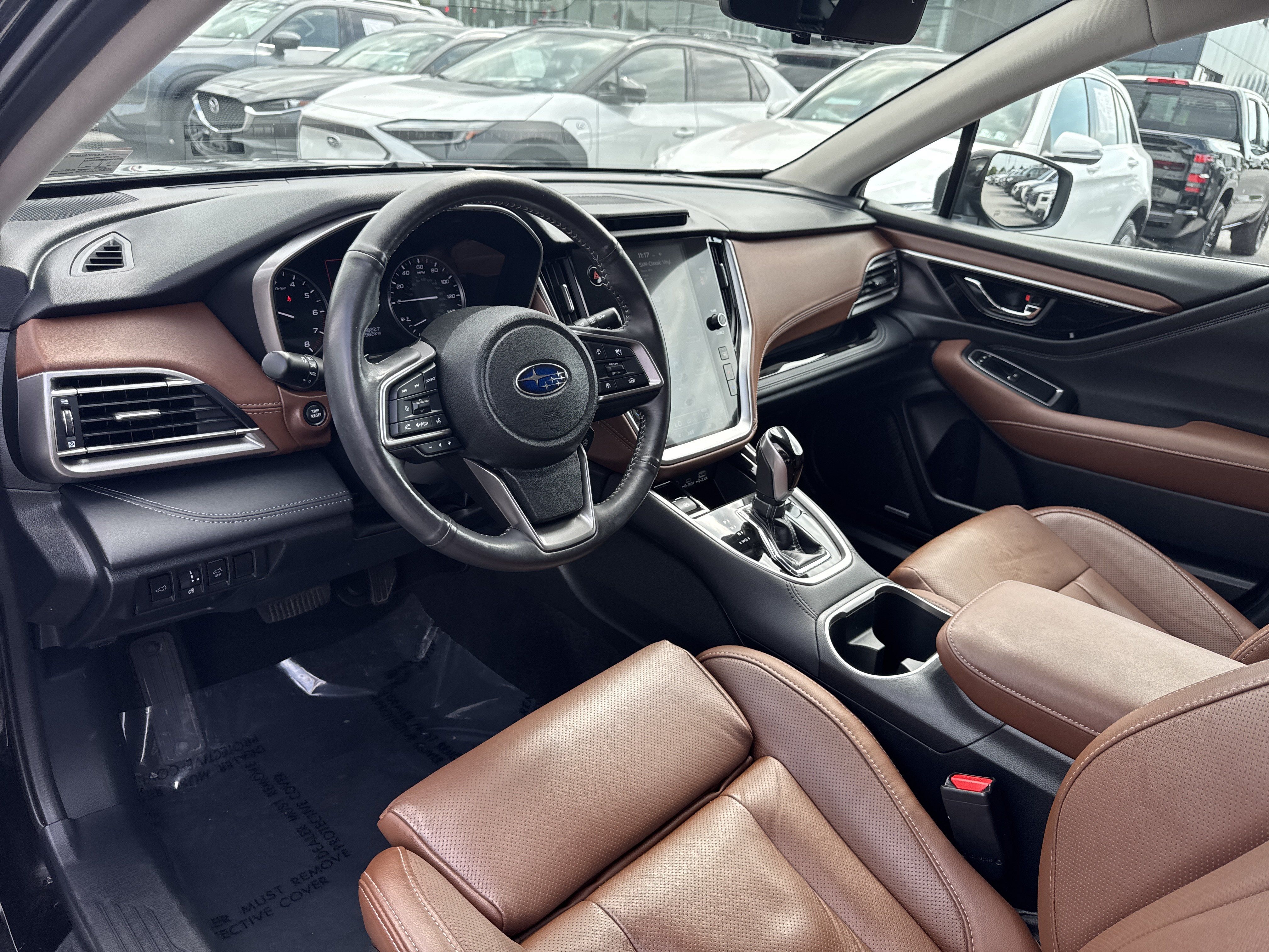 Used 2025 Subaru Outback Touring AWD/4WD image 4