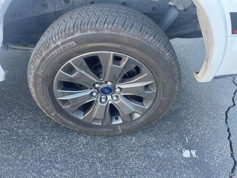 Used 2016 Ford F150 Lariat w/ Equipment Group 502A Luxury image 19