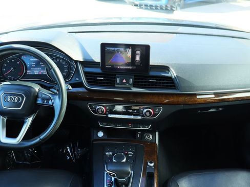 Used 2020 Audi Q5 2.0T Premium w/ Convenience Package image 33