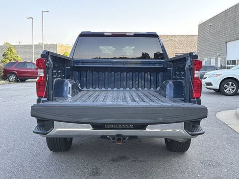 Used 2023 Chevrolet Silverado 1500 LT AWD/4WD image 14