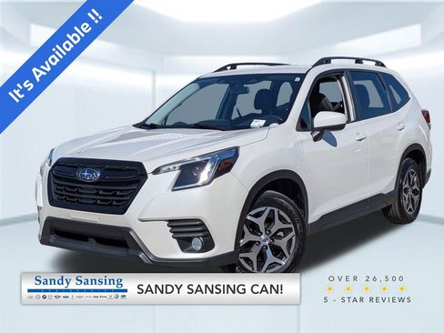 Used 2023 Subaru Forester Premium image 1