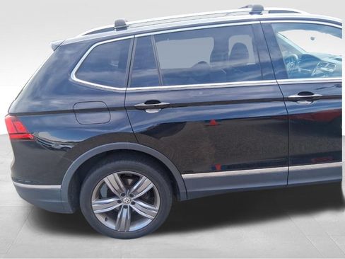 Used 2021 Volkswagen Tiguan SEL FWD image 8